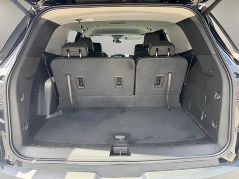 Used 2019 Chevrolet Traverse LT FWD image 12