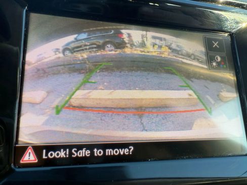 Used 2016 Volkswagen Tiguan S image 27