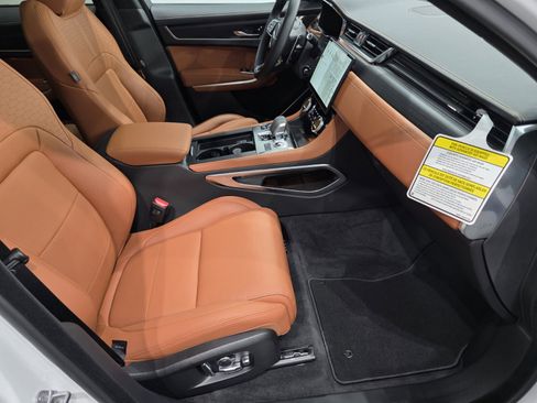 New 2026 Jaguar F-PACE R-Dynamic S AWD/4WD image 21