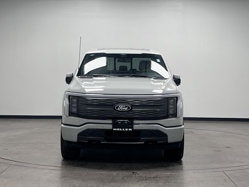 Used 2024 Ford F150 Lightning Lariat image 3