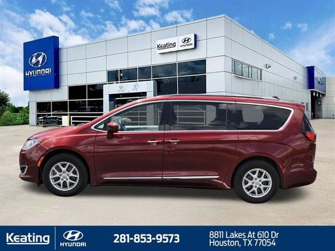 Used 2020 Chrysler Pacifica Touring-L FWD image 8