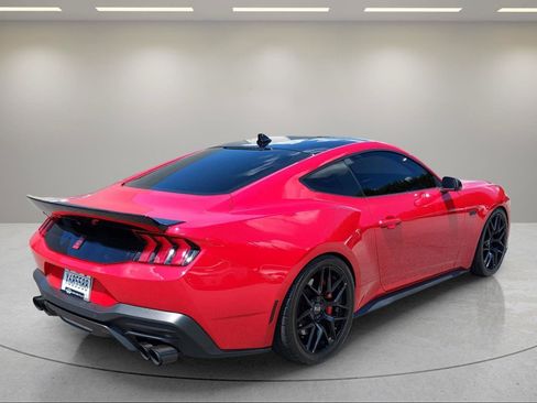 Used 2024 Ford Mustang GT RWD image 5