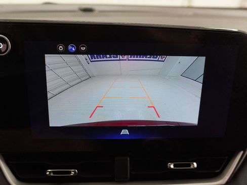 Used 2026 Chevrolet Equinox LT w/ LPO, Floor Liner Package FWD image 15