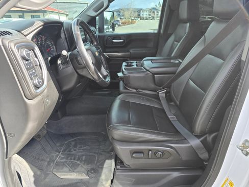 Used 2022 Chevrolet Silverado 3500 LTZ AWD/4WD image 30