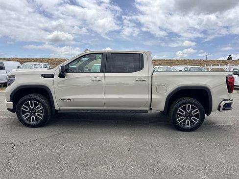 New 2026 GMC Sierra 1500 AT4 w/ AT4 Premium Package AWD/4WD image 5