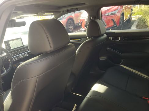 Used 2025 Honda Civic Sport image 11