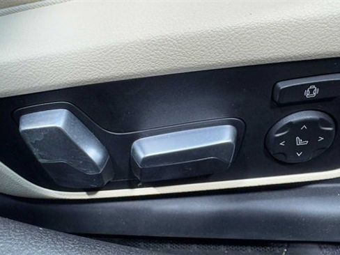 Used 2019 BMW 330i 330i w/ Premium Package image 13