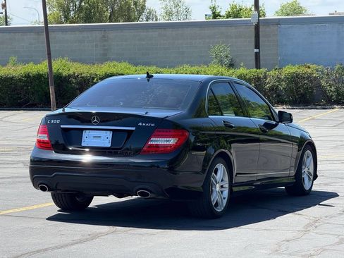 Used 2013 Mercedes-Benz C 300 4MATIC Sedan image 4