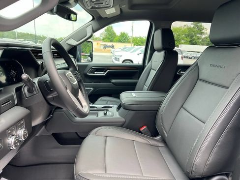 New 2026 GMC Sierra 2500 Denali AWD/4WD image 6