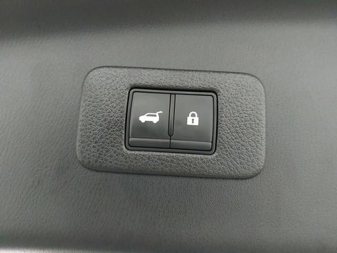 Certified 2024 Nissan Armada SL w/ Captain's Chairs Package image 15