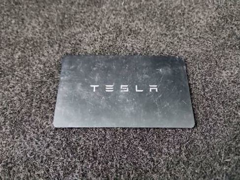 Used 2023 Tesla Model X image 64