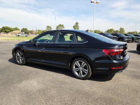 Used 2020 Volkswagen Jetta R-Line FWD image 3