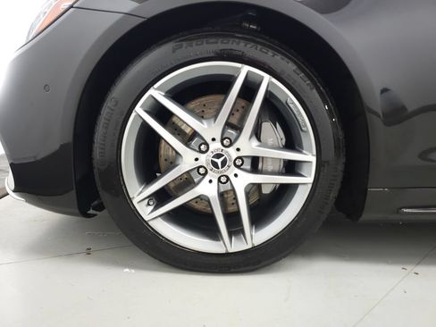 Used 2018 Mercedes-Benz S 560 4MATIC Sedan image 36