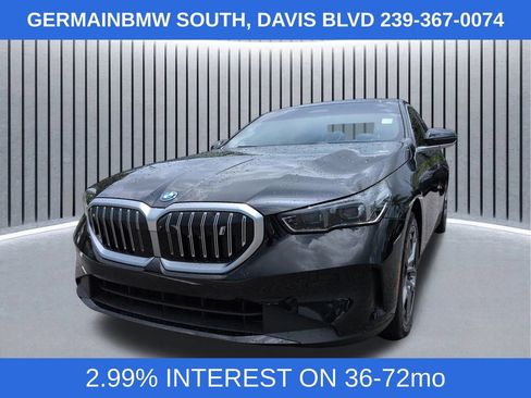 Used 2024 BMW i5 eDrive40i w/ Premium Package RWD image 9