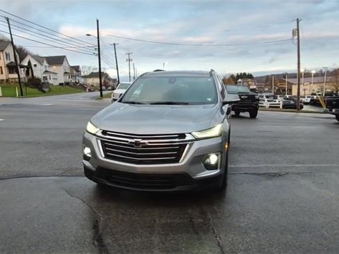 Used 2023 Chevrolet Traverse LT w/ LPO, Floor Liner Package image 4
