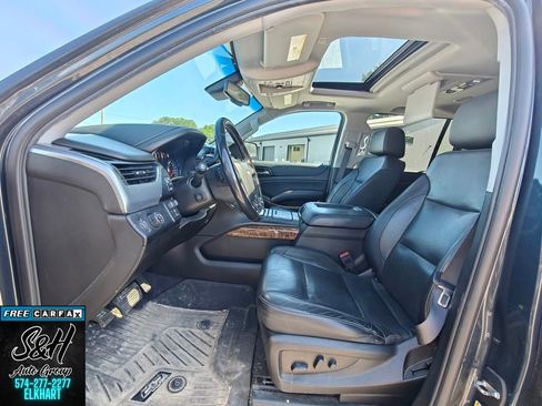 Used 2019 Chevrolet Suburban Premier RWD image 20