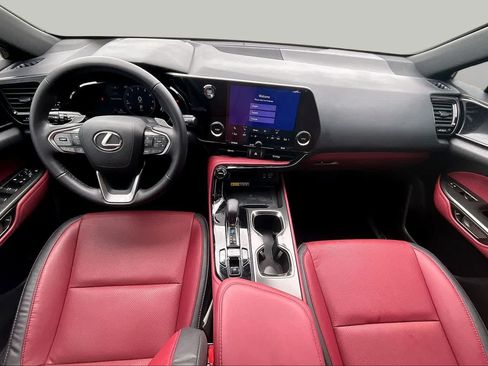 Used 2025 Lexus NX 250 FWD w/ Accessory Package (Z2) image 16