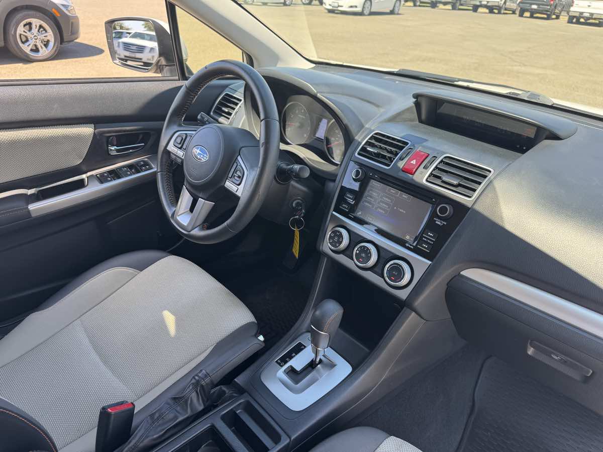Used 2017 Subaru Crosstrek 2.0i Premium w/ Moonroof Package AWD/4WD image 15