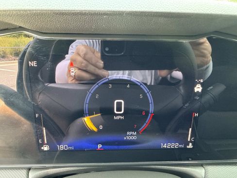 Used 2024 Chevrolet TrailBlazer LT w/ Driver Confidence Package FWD image 28