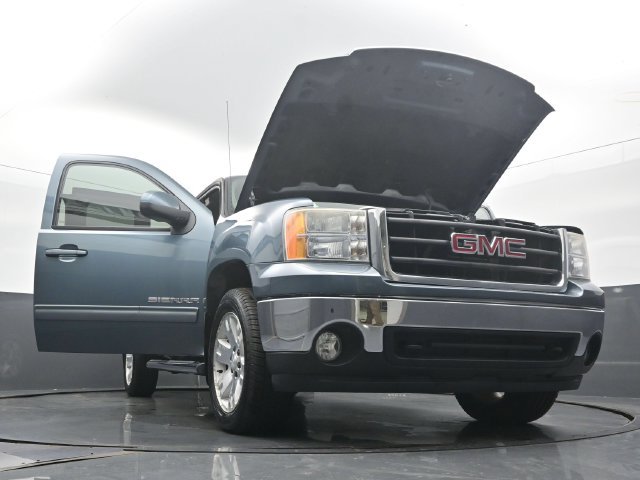 Used 2008 GMC Sierra 1500 SLT w/ SLT Preferred Package AWD/4WD image 56