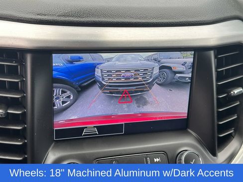 Used 2023 GMC Acadia SLE w/ Driver Convenience Package AWD/4WD image 12