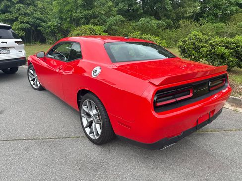 Used 2022 Dodge Challenger GT RWD image 4