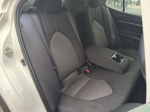 Used 2020 Toyota Camry LE w/ Carpet Mat Package image 13