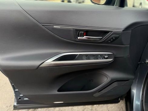 Used 2021 Toyota Venza XLE w/ Activity Package (TMS) image 17