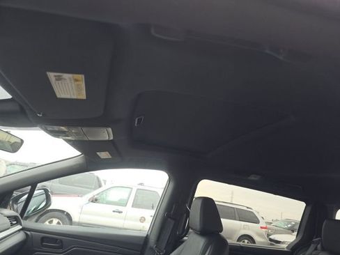 Used 2025 Honda Odyssey Sport-L image 17