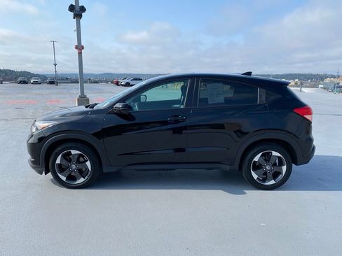 Used 2018 Honda HR-V EX image 5