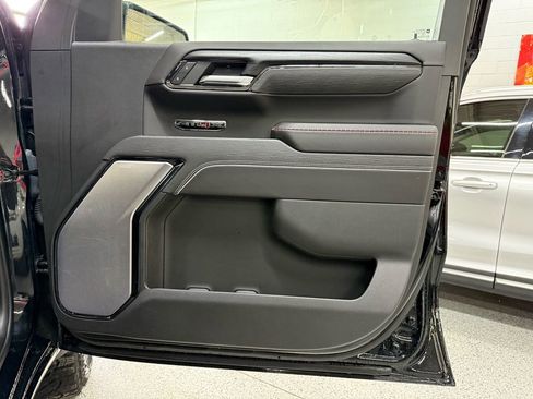 Used 2023 GMC Sierra 1500 AT4X image 18