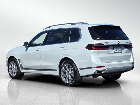 Used 2023 BMW X7 xDrive40i AWD/4WD image 6