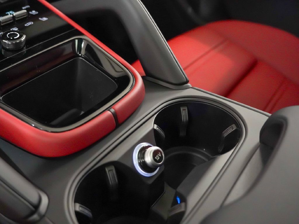 Certified 2026 Porsche Cayenne Coupe AWD/4WD image 33