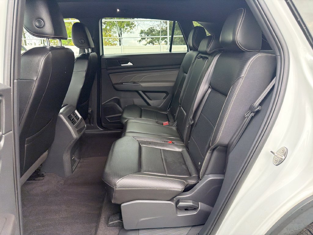 Used 2022 Volkswagen Atlas Cross Sport SE FWD image 25