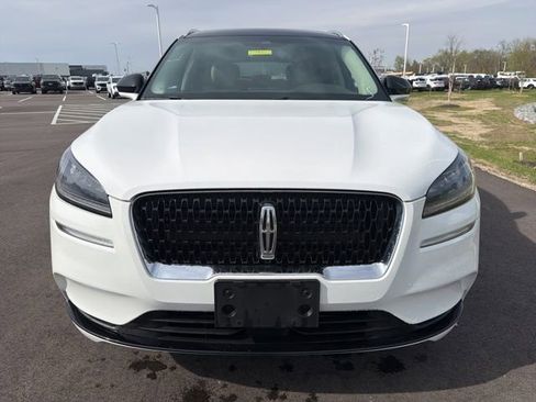 Used 2022 Lincoln Corsair AWD w/ Premium Package image 3
