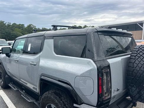 Certified 2025 GMC Hummer EV 2X w/ Extreme Off-Road Package AWD/4WD image 6