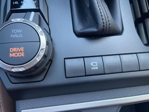 Used 2025 Toyota 4Runner Limited image 20