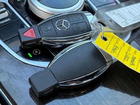 Used 2018 Mercedes-Benz C 300 Sedan image 38
