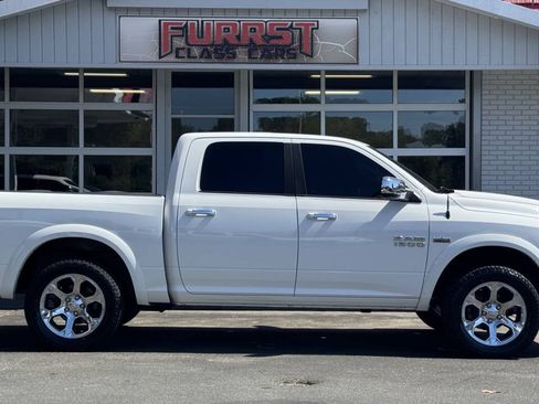 Used 2016 RAM 1500 Laramie AWD/4WD image 2