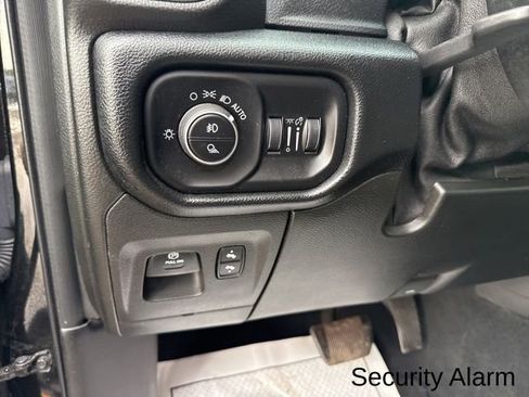 Used 2019 RAM 1500 Big Horn image 17