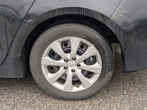 Used 2020 Toyota Corolla LE image 22