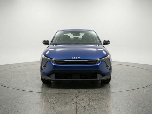 Used 2025 Kia K4 FWD image 2