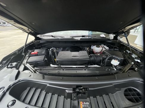 Certified 2025 Chevrolet Tahoe LS RWD image 29
