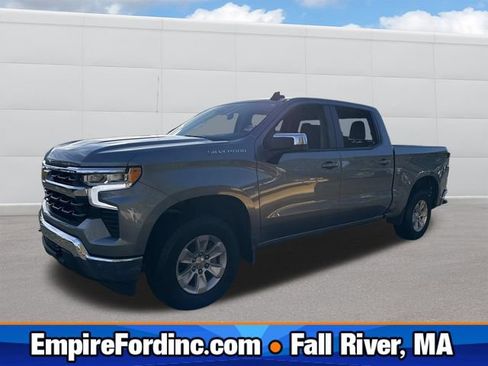 Used 2025 Chevrolet Silverado 1500 LT AWD/4WD image 1