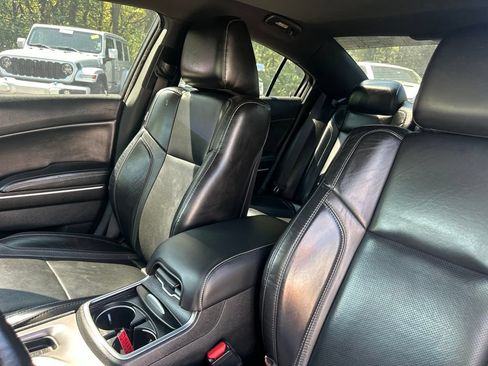 Used 2022 Dodge Charger SXT w/ Leather Interior Group RWD image 20