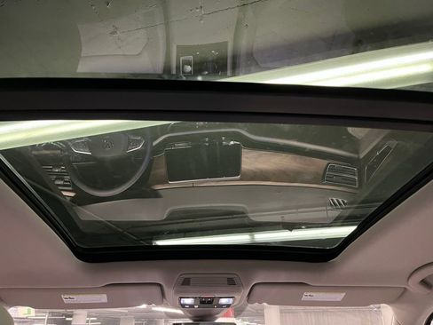 New 2026 Volkswagen Atlas SE image 10