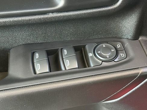 Used 2022 Chevrolet Silverado 2500 Custom w/ Custom Convenience Package RWD image 18