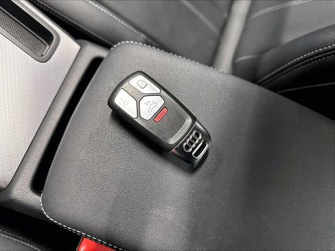 Used 2022 Audi A4 2.0T Premium Plus AWD/4WD image 12