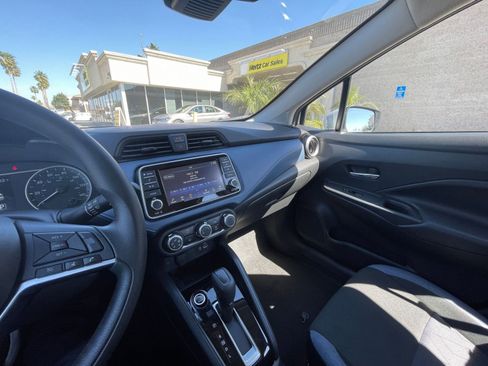 Used 2025 Nissan Versa SV image 35