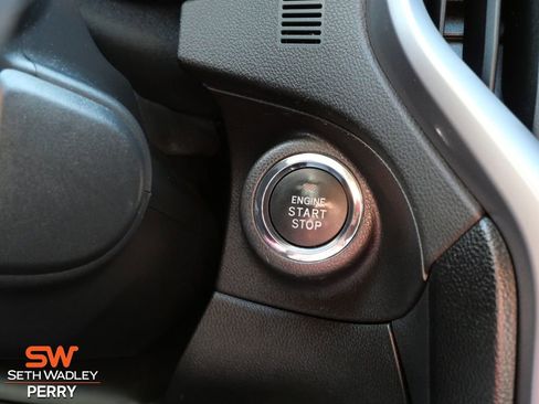 Used 2022 Subaru Ascent Limited image 19